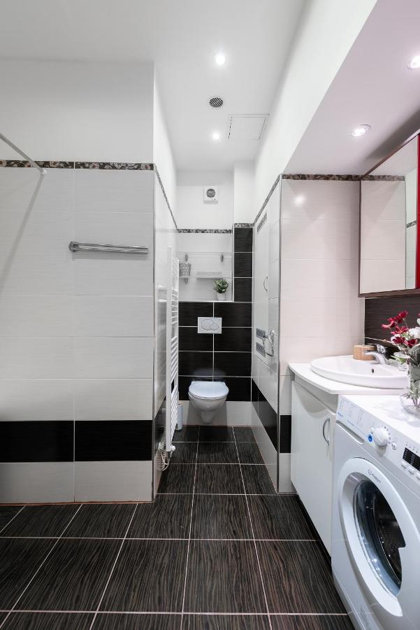 10 Min City Centre 5 People Apartment, Free Coffee Prague Ngoại thất bức ảnh