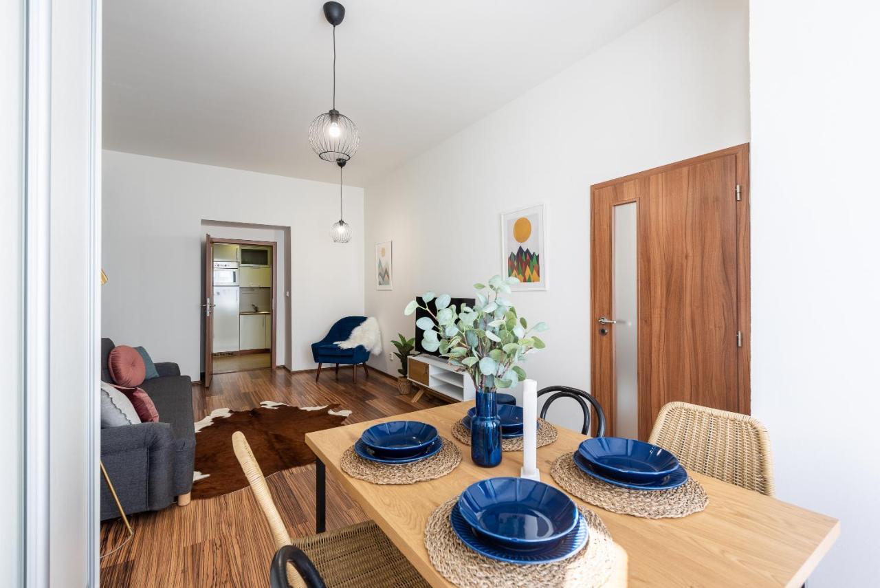 10 Min City Centre 5 People Apartment, Free Coffee Prague Ngoại thất bức ảnh