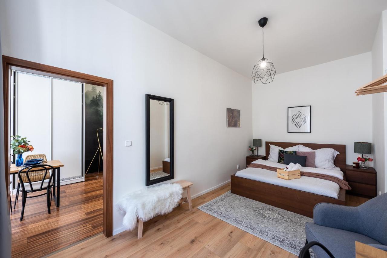 10 Min City Centre 5 People Apartment, Free Coffee Prague Ngoại thất bức ảnh
